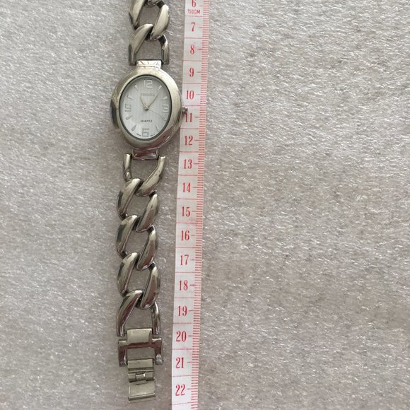 Fashion Bracelet Watch - Picture 2 of 3